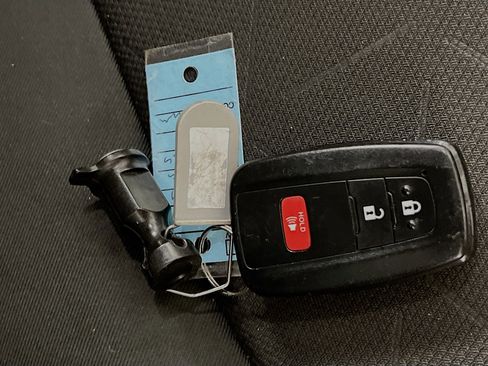 Used 2024 Toyota RAV4 XLE image 36