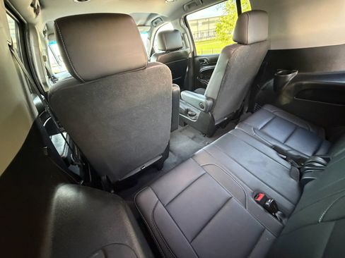 Used 2019 GMC Yukon XL SLT w/ HD Trailering Package image 22