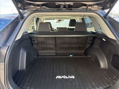 Used 2024 Toyota RAV4 XLE image 9