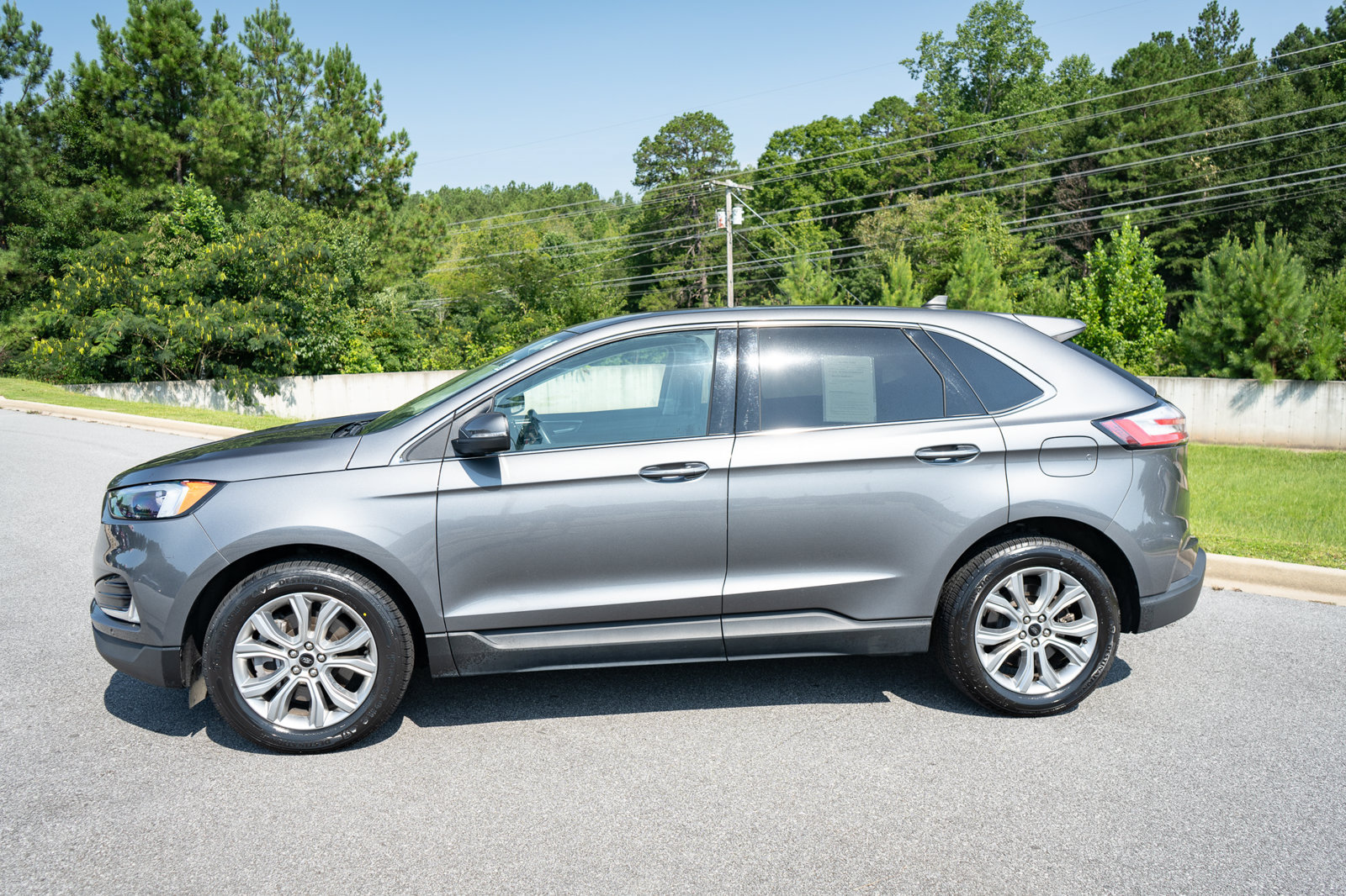 Used 2024 Ford Edge Titanium AWD/4WD image 5