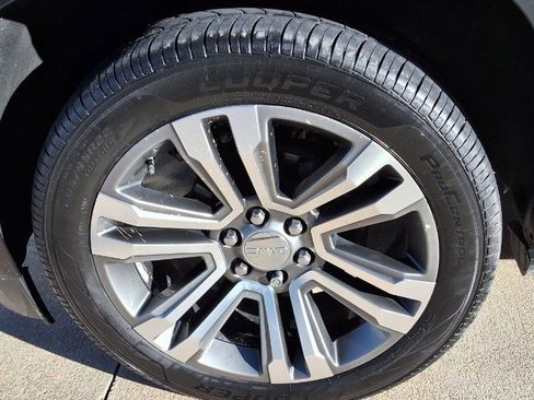 Used 2020 GMC Yukon Denali w/ Denali Ultimate Package image 21