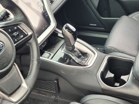 Used 2020 Subaru Outback Limited image 20