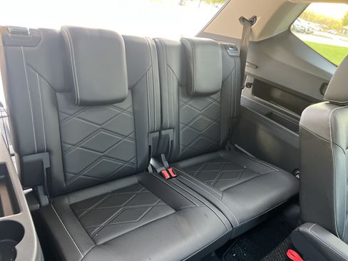Used 2025 Volkswagen Atlas SE w/ Panoramic Sunroof Package FWD image 27