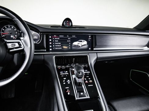 Certified 2022 Porsche Panamera 4 AWD/4WD image 19
