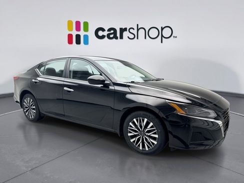 Used 2023 Nissan Altima 2.5 SV AWD/4WD image 7