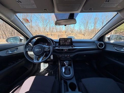 Used 2024 Kia Forte LXS image 15