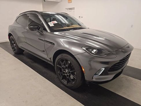 Used 2021 Aston Martin DBX AWD/4WD image 8