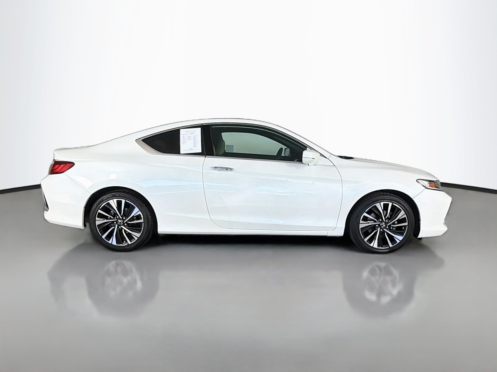 Used 2017 Honda Accord EX-L image 8