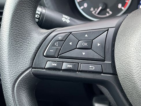 Used 2024 Nissan Sentra S image 30