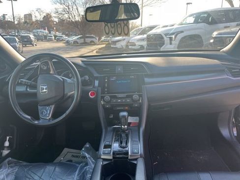 Used 2017 Honda Civic EX-L image 9