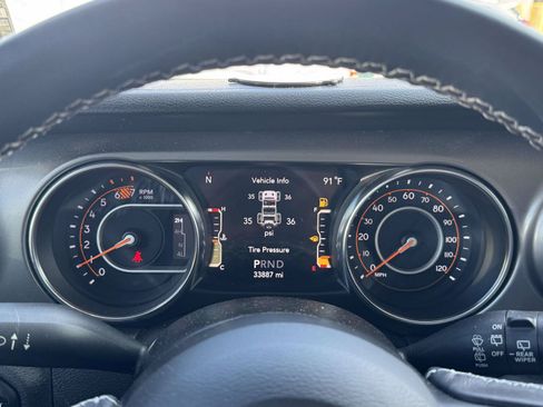 Used 2021 Jeep Wrangler Unlimited Sport AWD/4WD image 19