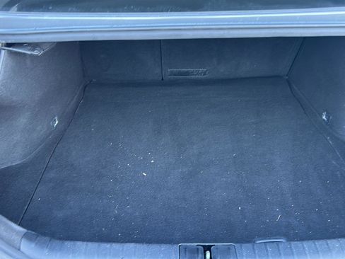 Used 2025 Genesis G70 2.5T image 13