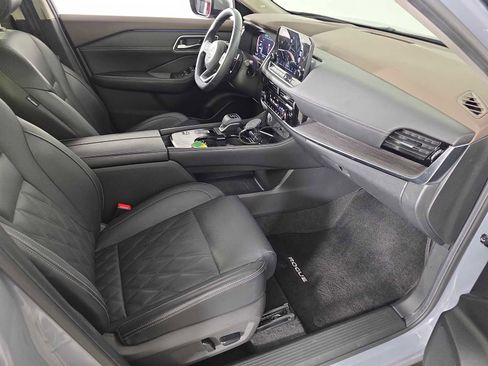 Used 2023 Nissan Rogue Platinum w/ Platinum Premium Package image 31