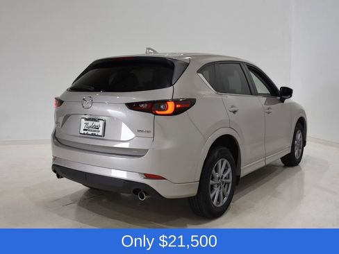 Used 2024 MAZDA CX-5 AWD 2.5 S w/ Select Package image 4