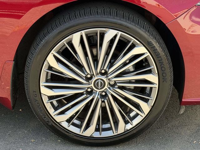 Used 2023 Nissan Altima 2.5 SL AWD/4WD image 7