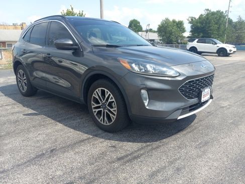 Used 2020 Ford Escape SEL AWD/4WD image 3