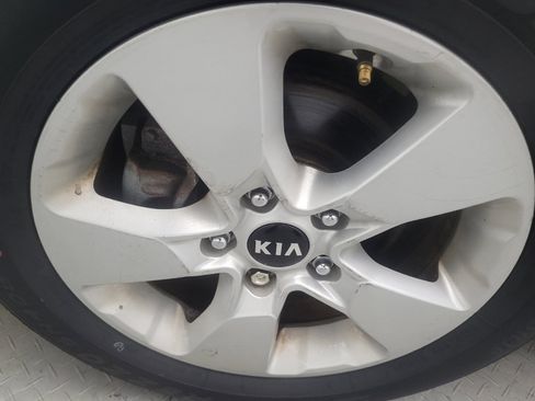 Used 2018 Kia Soul FWD image 31
