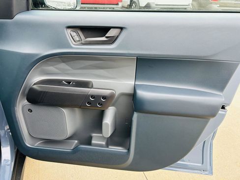 New 2026 Ford Maverick Lariat w/ Black Appearance Package image 35