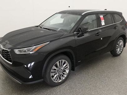 New 2026 Toyota Highlander Platinum
