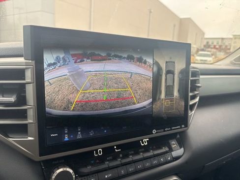 Used 2024 Toyota Tundra Limited image 14