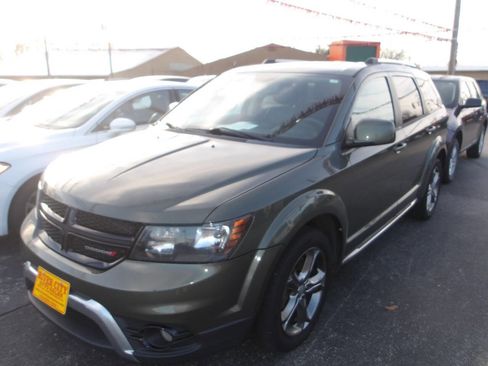 Used 2016 Dodge Journey Crossroad w/ Popular Equipment Group image 3