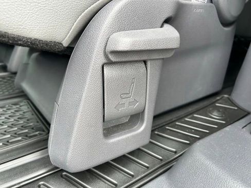 Used 2021 Toyota Sienna XLE image 44