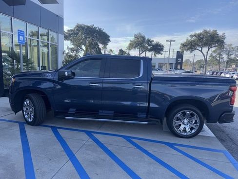 Used 2019 Chevrolet Silverado 1500 High Country w/ Z71 Off-Road Package image 5