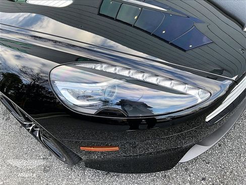 Used 2015 Aston Martin DB9 Coupe image 21