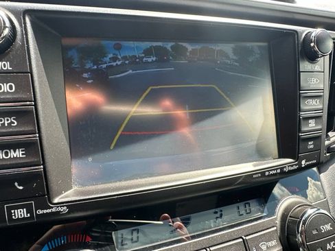 Used 2018 Toyota RAV4 SE w/ Power Extra Value Package FWD image 10