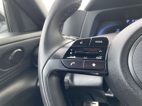 Certified 2025 Hyundai Elantra Sport image 19