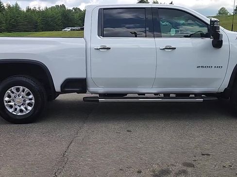 Used 2024 Chevrolet Silverado 2500 LTZ w/ LTZ Convenience Package AWD/4WD image 7
