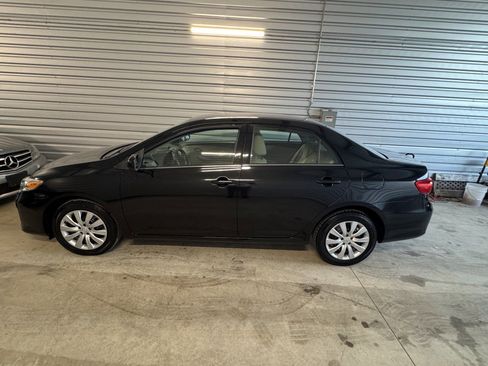 Used 2013 Toyota Corolla LE image 2