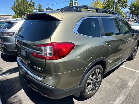 Used 2023 Subaru Ascent Limited w/ Technology Package AWD/4WD image 5