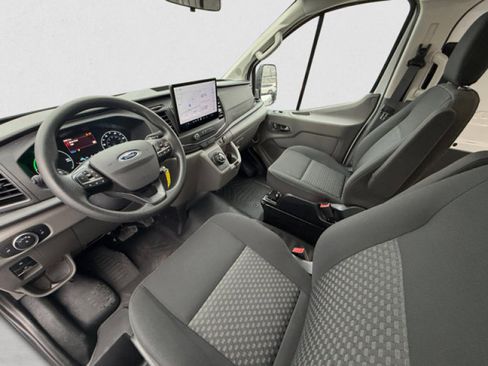 Used 2023 Ford E-Transit Low Roof image 10
