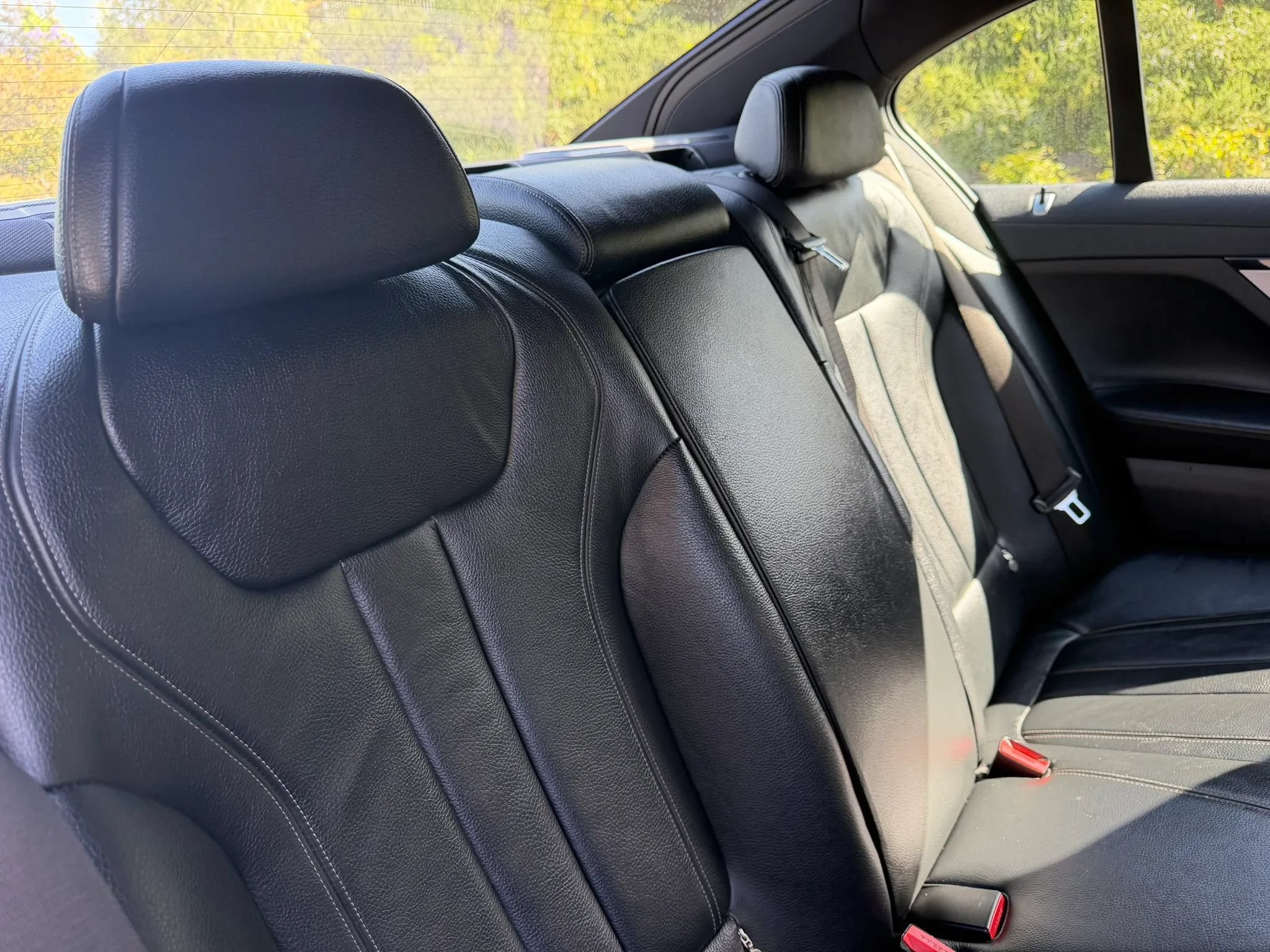 Used 2019 BMW 740i w/ M Sport Package RWD image 21