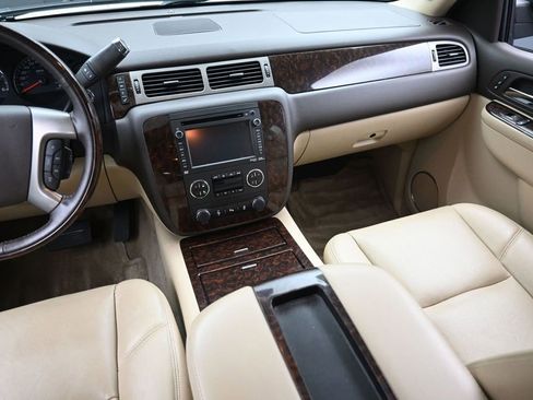 Used 2014 GMC Yukon Denali AWD/4WD image 13