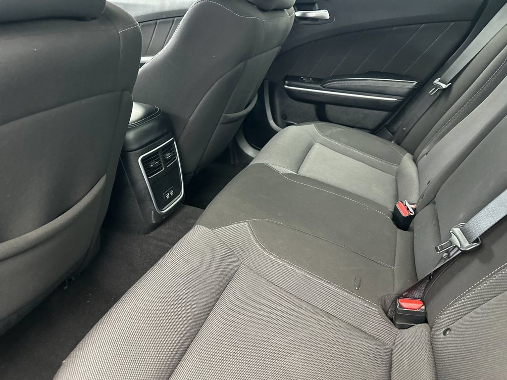 Used 2022 Dodge Charger SXT AWD/4WD image 11