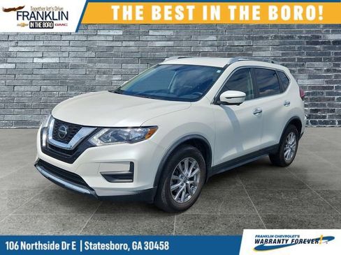 Used 2018 Nissan Rogue SV w/ Premium Package image 1