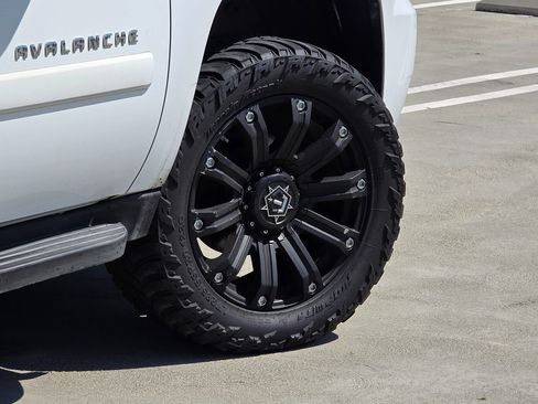 Used 2007 Chevrolet Avalanche LS image 7
