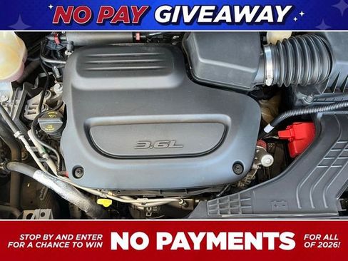 Used 2019 Chrysler Pacifica Touring-L Plus w/ Tire & Wheel Group image 32