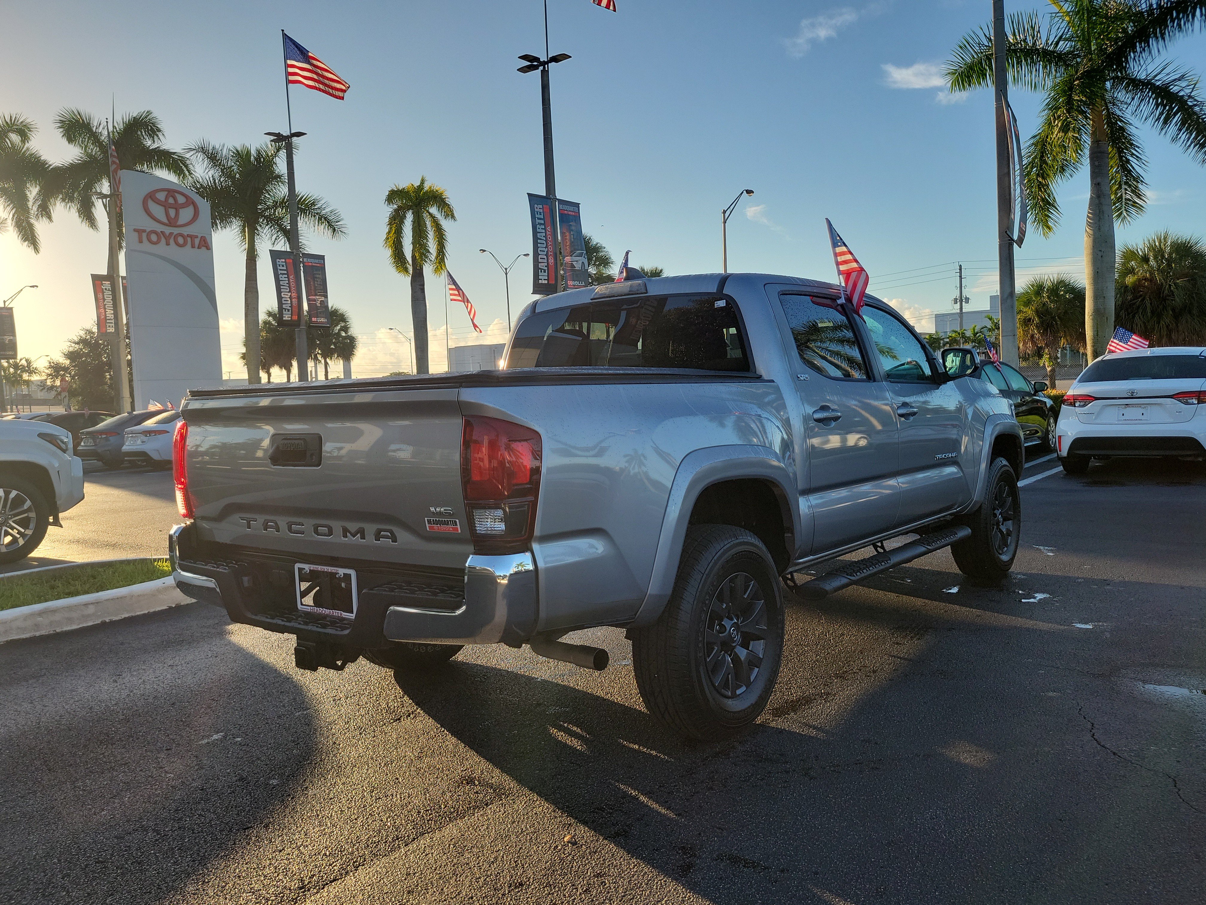 Used 2021 Toyota Tacoma SR5 RWD image 12