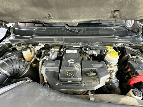 Used 2020 RAM 3500 Big Horn w/ Level 1 Equipment Group AWD/4WD image 29