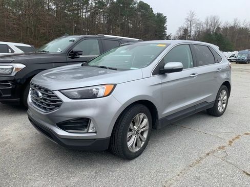 Used 2024 Ford Edge Titanium image 11