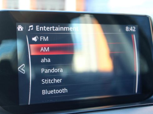 Used 2017 MAZDA MAZDA6 Sport image 32