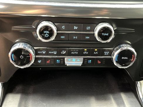 Used 2023 Ford F150 Lariat w/ Equipment Group 502A High AWD/4WD image 24