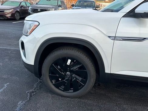 New 2026 Volkswagen Atlas Cross Sport SE AWD/4WD image 7