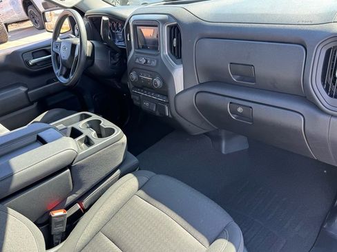 Used 2024 Chevrolet Silverado 1500 Custom Trail Boss AWD/4WD image 19