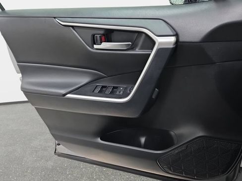 Certified 2025 Toyota RAV4 XLE AWD/4WD image 22