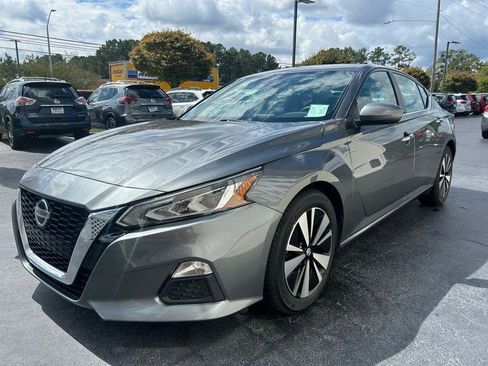 Used 2021 Nissan Altima 2.5 SV FWD image 4