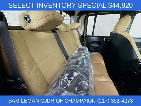 New 2026 Jeep Gladiator Sport image 25